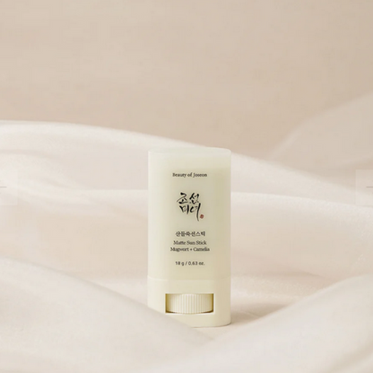 {Beauty Of Joseon} - Matte Sun Stick: Mugwort+Camelia (SPF 50+ PA++++)